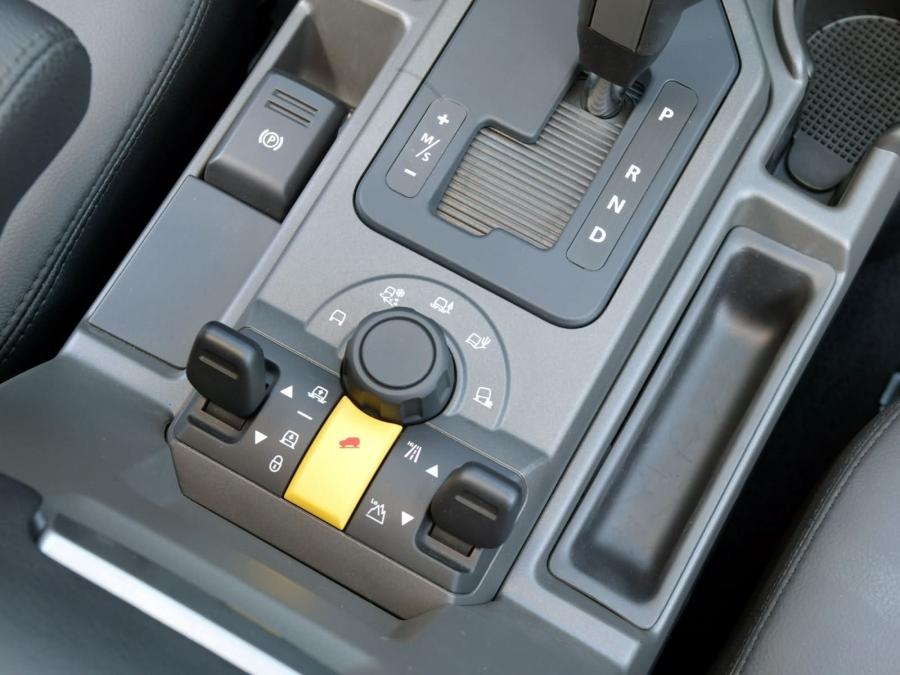  Land Rover Discovery 3 2004 года  (фото 86 из 132)